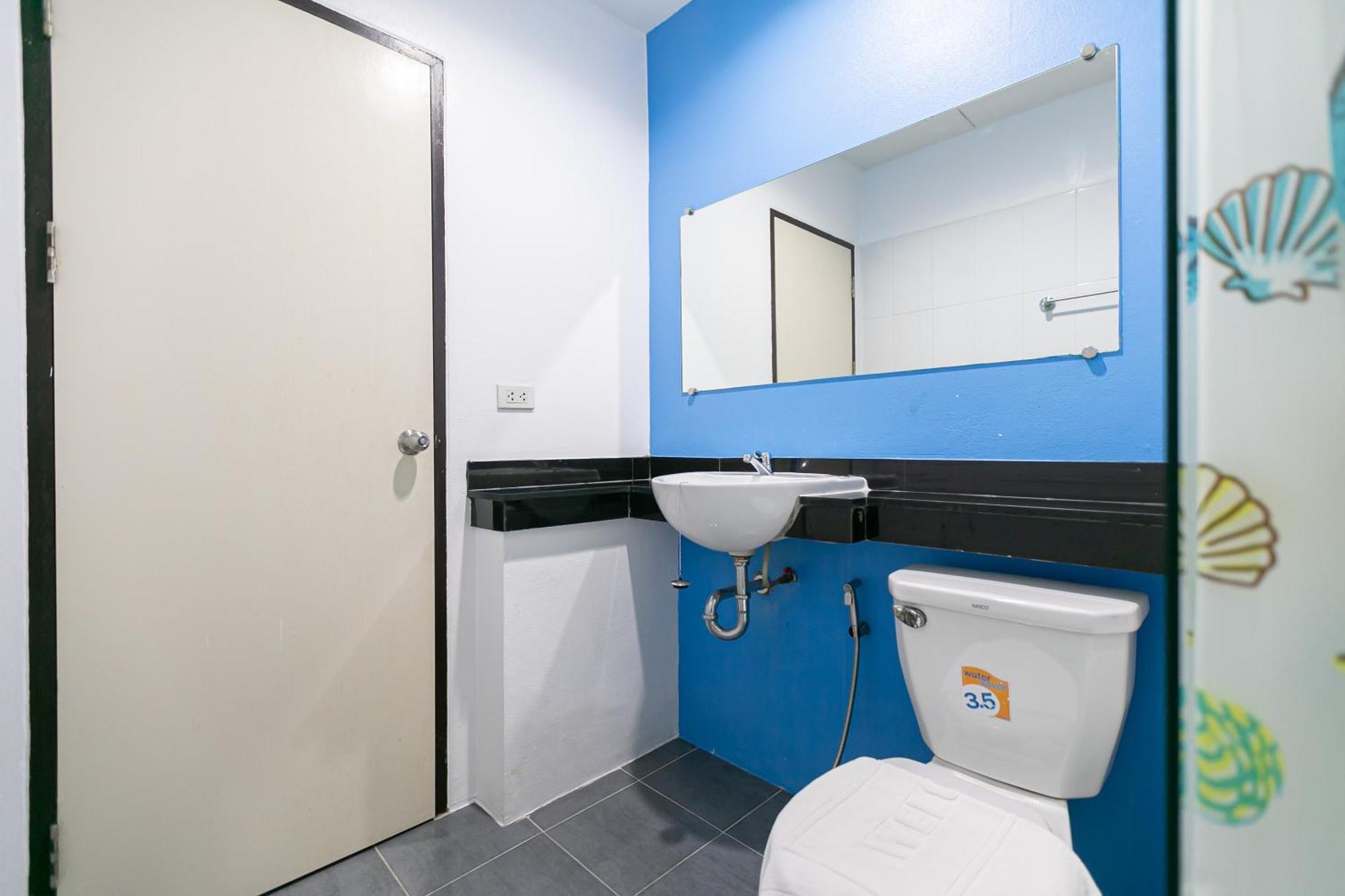 Ruan Plaisoi Apartment Bangkok Ngoại thất bức ảnh